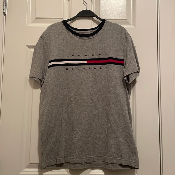 Tommy Hilfiger Short-Sleeve Tino Tee - Picture 1 of 1
